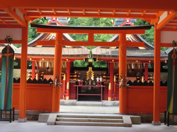 Yoshida shrine (c 991) is only a short walk from Kyoto University.